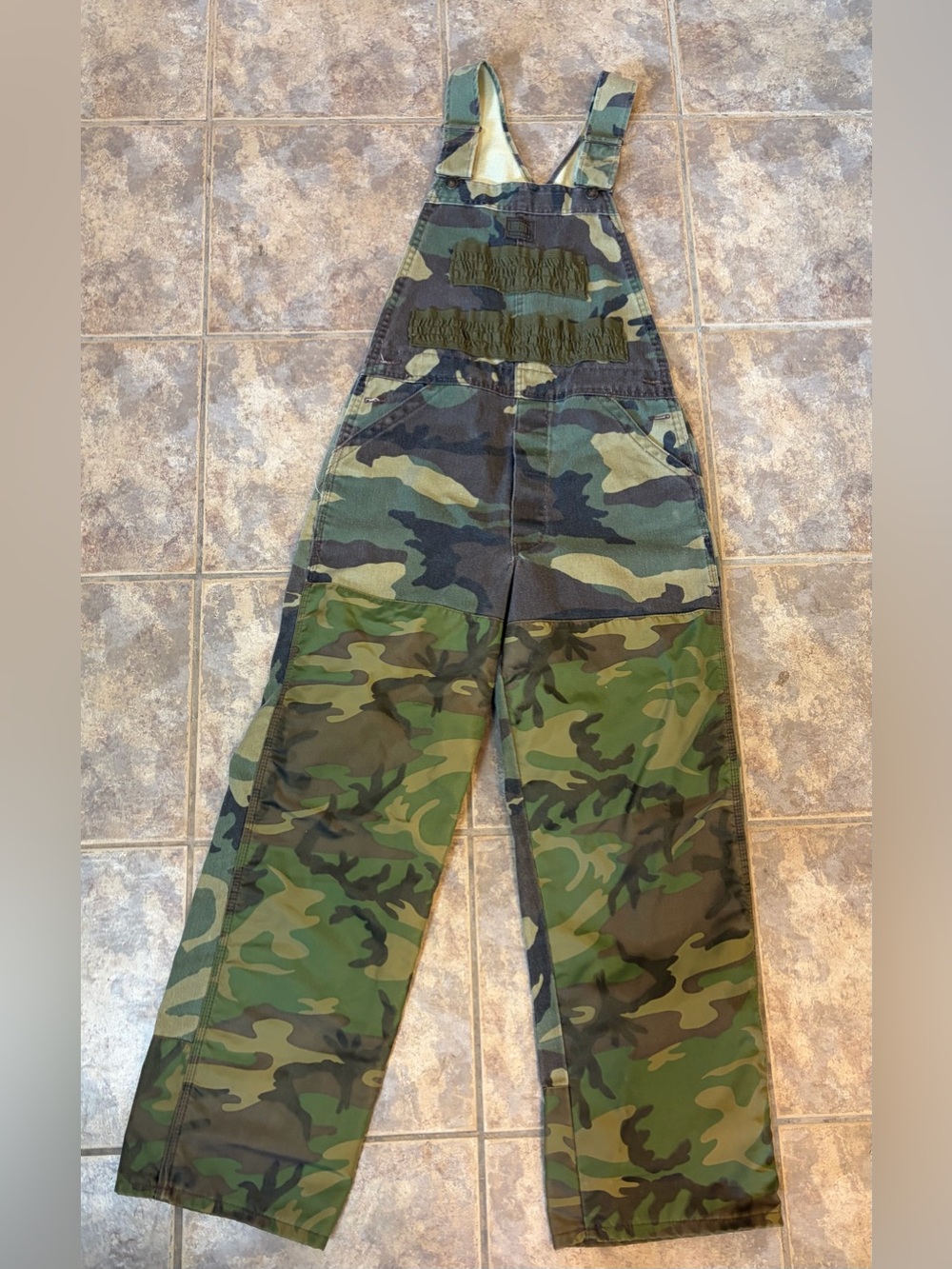 Liberty Camouflage bib Overalls - Green Camo hunting reinforced knee size 14-16Y